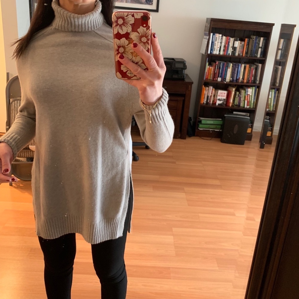 saks 5th ave cashmere sweater